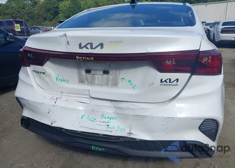 2023 Kia Forte Lxs z USA, uszkodzony, nr VIN 3KPF24AD4PE645247